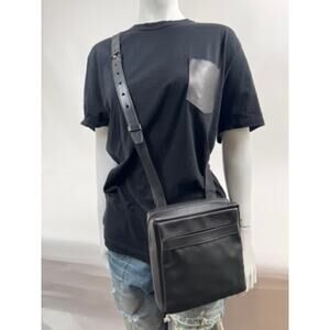 Unisex Louis Vuitton Black Taiga Leather Canvas Sanyan Crossbody Messenger Bag